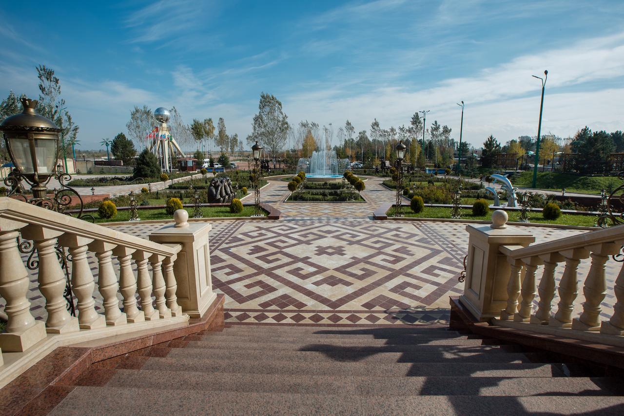 Grand Hotel Burana Tokmok Exterior photo