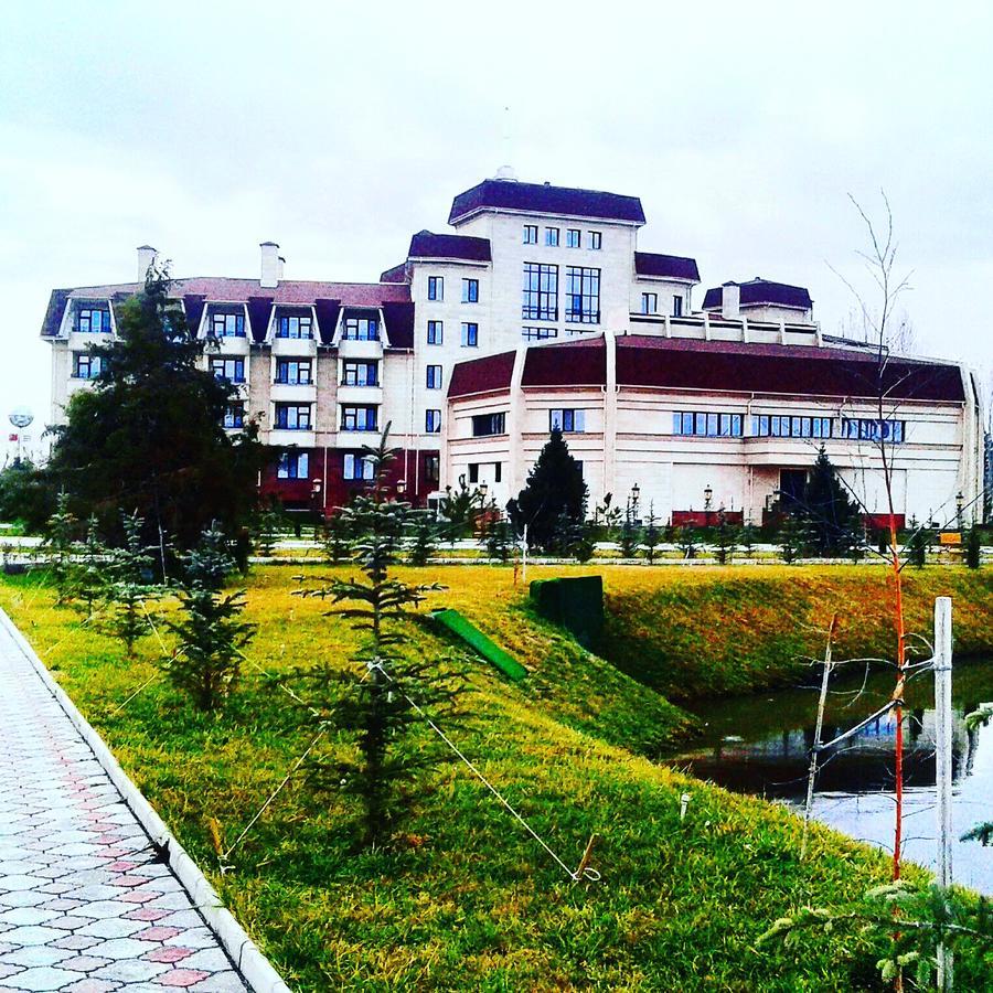 Grand Hotel Burana Tokmok Exterior photo